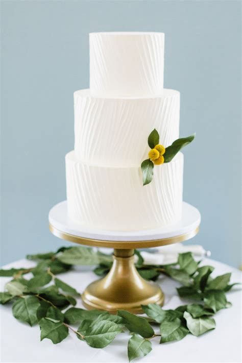 Simple Elegant White Wedding Cake