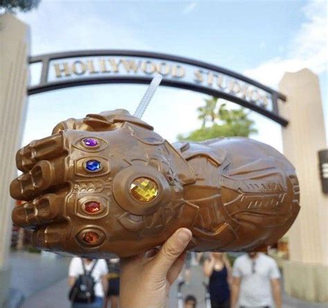 Disneyland Disney Thanos Infinity Gauntlet Glove Drink Souvenir Sipper