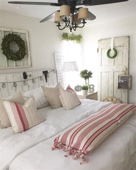 25 Cozy And Stylish Farmhouse Bedroom Ideas Home Design And Interior