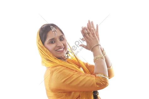 portrait of a sikh woman performing bhangra dance picture and hd photos free download on lovepik