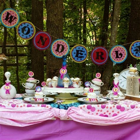 10 Stylish Alice In Wonderland Party Ideas For Adults 2024