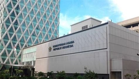 *akun resmi kanwil kemenag provinsi sulawesi tengah, dikelola subbag informasi dan humas * fb: Kemenag Tetapkan Idul Fitri 1441 H Jatuh Pada 24 Mei 2020 ...