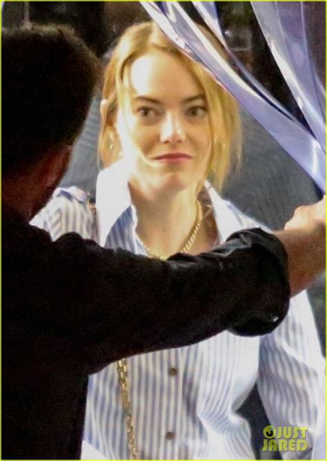 Emma Stone Is All Smiles During Rare Night Out Photo 4326934 Emma