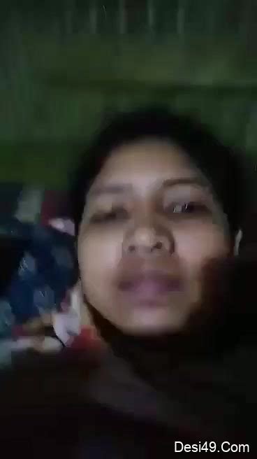 Super Horny Bangla Girl Shows Her Boobs And Fingering Part Watch