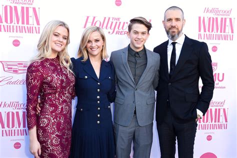 Ava Phillippe From Left Reese Witherspoon Deacon Phillippe And Jim