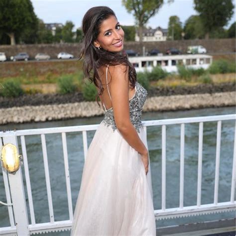 Eva benetatou und chris stenz bekommen ein baby. Eva Benetatou: "Bachelor"-Star und Chris Broy erwarten ihr ...