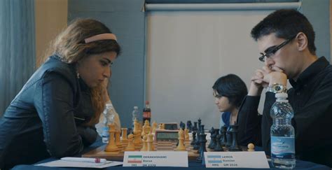 Iranian Chess Champion Expelled From National Team For Not Wearing A
