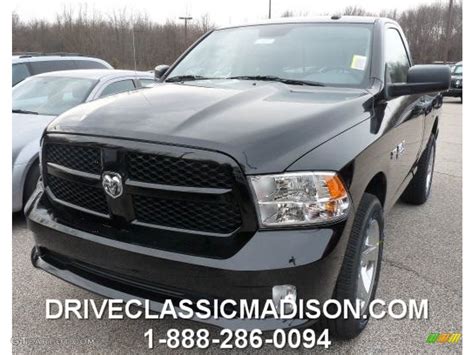 2015 Black Ram 1500 Express Regular Cab 4x4 99765031 Photo 2