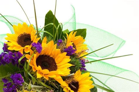 Weiße blumensträuße bequem online bestellen und versenden. Blumenstrauß Weißer Hintergrund - Desktop ...