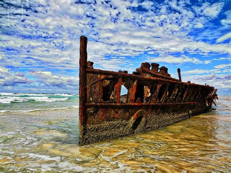 Shipwreck On Fraser Island Australia World S Biggest Sand Island 2764x2073 [oc] R