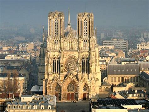 La Formidable Histoire De La Cathédrale De Reims Un Français En