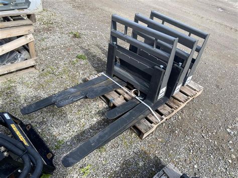 Mini Skid Steer Forks Earth Moving And Construction