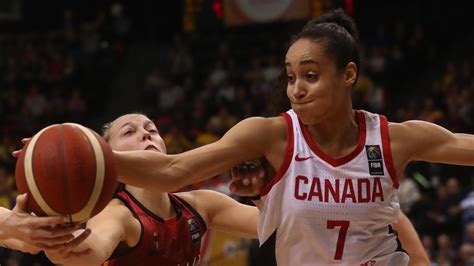 Basketball Féminin Le Canada Bat Le Japon Jeux Olympiques Radio Canadaca