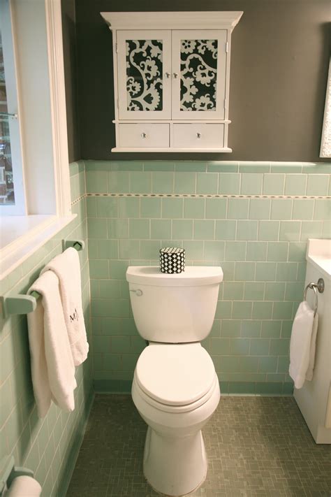 Beige Color Tiles Goes With Mint Green Walls Green Tile Bathroom