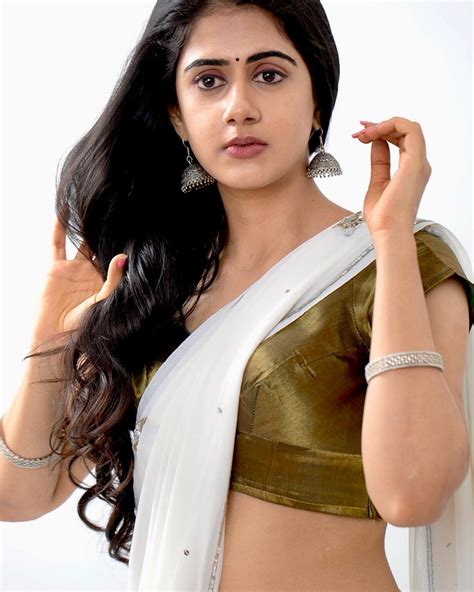 Telugu Actress Gehna Sippy Spicy Navel Exposed In Saree Desi Girlz