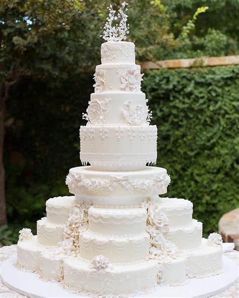 Amazed By This Royal Wedding Cake Look Like From A Wedding I Was