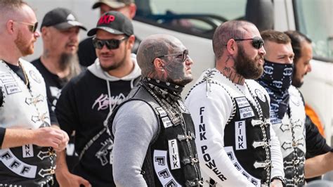 Finks Bikie Gang Put On Show Of Force In Ride From Wodonga To Melbourne