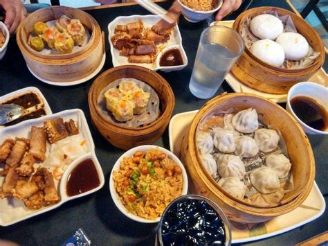 Must Try Food Spots For Your Binondo Food Crawl • Philstar Life