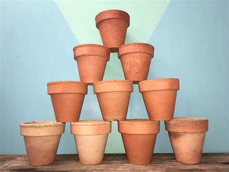Mid Century Mexican Terracotta Pots At 1stdibs Mexican Plant Pots