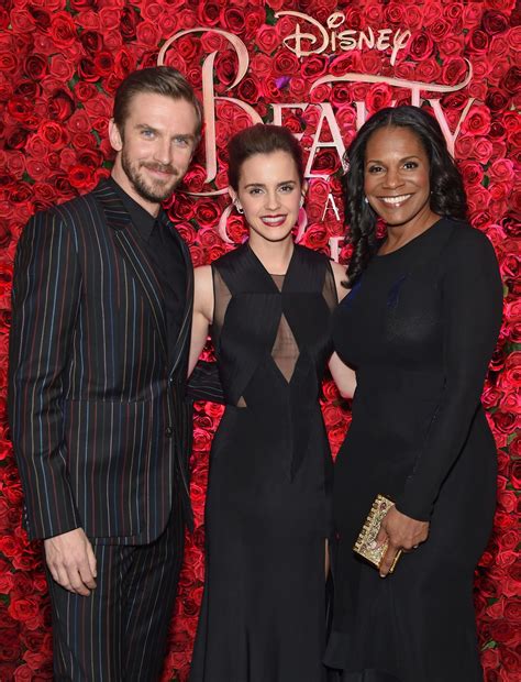 Emma Watson - Emma and Cast Backstage at the 'Beauty And ...