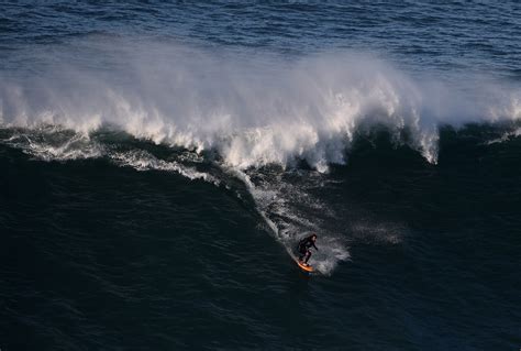 Watch Brazilian Surfer Rodrigo Koxa Break The Record For Largest Wave Ever Surfed