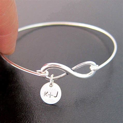 Gifting jewelry never gets old. Personalized Girlfriend Gift, Christmas from FrostedWillow on
