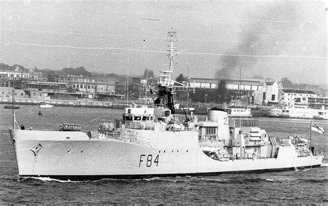 Hms Exmouth F84 The High Unit Cost Of The Whitby Design Flickr