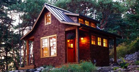 Meet The Orcas Island Cabin 400 Square Feet Of Enchanting Rustic Living