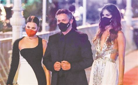 Hace tres meses, alejandro sanz, de 50 años, anunció su separación con raquel perera tras una década de relación y dos hijos en común (dylan y alma). Alejandro Sanz: su hija Manuela y su novia Rachel Valdés ...