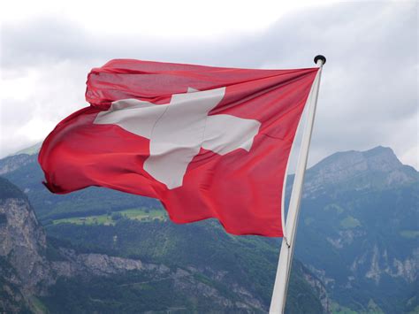 무료 이미지 바람 십자가 익스트림 스포츠 빨간 깃발 스위스 국기 미국 국기 기둥 4592x3448