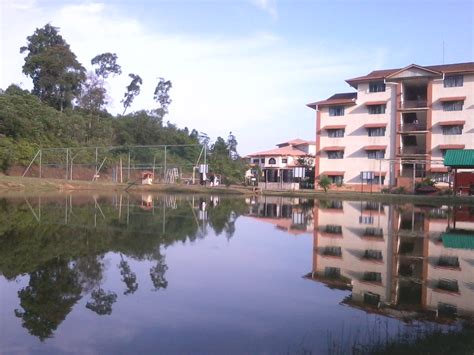 Maktab rendah sains mara atau mrsm merupakan sejenis sekolah berasrama penuh yang dibina oleh majlis amanah rakyat (mara) hampir di setiap negeri di malaysia.maktab rendah sains mara (mrsm) telah ditubuhkan di bawah akta majlis amanah rakyat bil. my life journal: HARI DI MATRIKULASI PAHANG