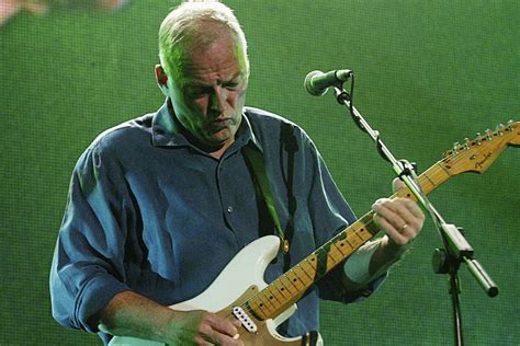 David Gilmour Performs Pink Floyds Wish You Were Here In Rare Live