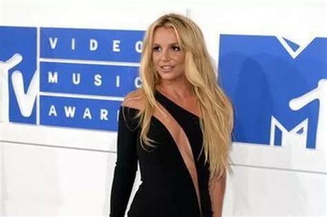 Britney Spears Shares Nude Photos On Instagram As She Celebrates Legal