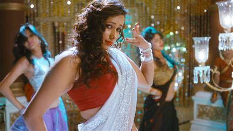 Sanjana Singh Hot Navel Seducing Scene From Anjaan 2K HD PART 01