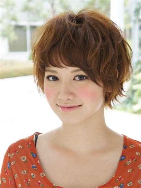 The truth is, no one pulls this classic and chic style as perfectly as these cuties. 15+ Cute Asian Pixie Cut | Short Hairstyles & Haircuts ...