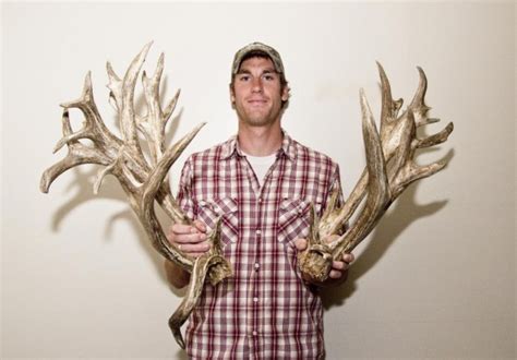 Colorado Shed Hunter Finds New Record Mule Deer Antlers
