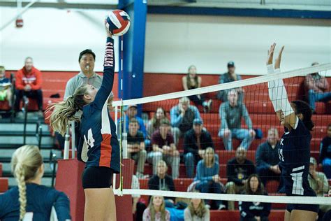 Portsmouth High Girls Shut Out South Kingstown In Volleyball