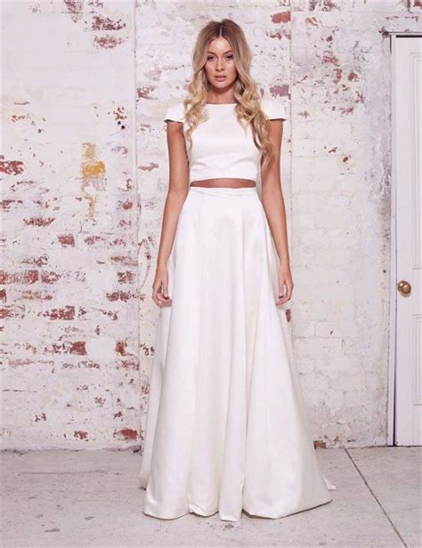 La sposa 40 abiti da sposa vintage per un matrimonio dal tocco retrò gli abiti vintage delle la sposa 50 abiti da sposa in pizzo per stili diversi c'è un'antica e lunga storia d'amore che lega le. Abiti da sposa vintage crop top 2017 economici ...