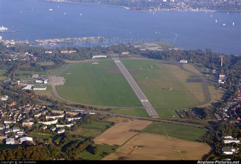 Airport Overview - Airport Overview - Runway, Taxiway at ...