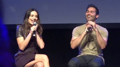 tyler hoechlin and crystal reed panel werewolfcon 2015 youtube