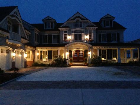 This beautiful waterfront mansion is located on clay court in rumson, nj and was shown on an episode of hgtv's million dollar rooms. Dream beach house in OC NJ (With images) | Beautiful beach ...
