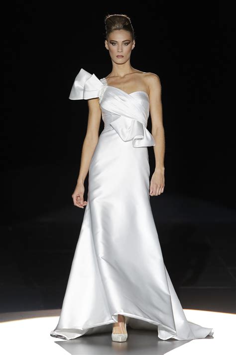 Maybe you would like to learn more about one of these? Vestidos Hannibal Laguna de novia | Vestidos de fiesta