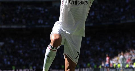 17) ve rodrygo goes'in (dk. Real Madrid 9-1 Granada: Cristiano Ronaldo fires in FIVE in Easter Sunday thrashing - Irish ...