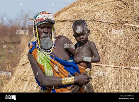 Mursi Children Omo Hi Res Stock Photography And Images Alamy