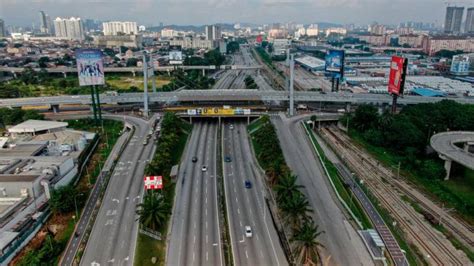 Perlis, melaka, pahang, terengganu, sabah, wp labuan and wp putrajaya maintains the rmco status. MCO: Kuala Lumpur, main cities nationwide quieter than ...