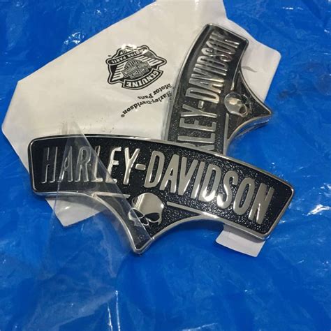 Harley Cvo Breakout Fuel Tank Emblems Badge Chrome Skull Softail Dyna