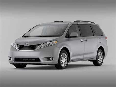 The 2014 toyota sienna gains a tow prep package as part of its standard equipment list, while toyota's. 2014 Toyota Sienna - Price, Photos, Reviews & Features