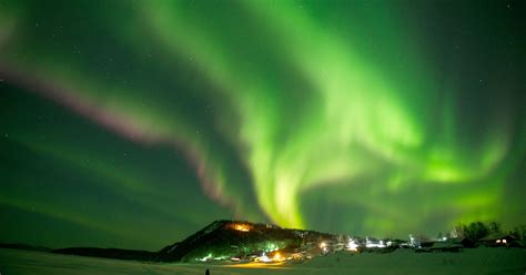 Solar Storm Heading To Earth May Bring Northern Lights Far South Here