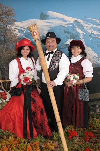 It is easy to associate switzerland to fine timepieces, luxurious chocolates, and unassailable knives than these great men. 185 best images about Swiss Folklore / Schweizer Brauchtum on Pinterest | Horns, Traditional and ...