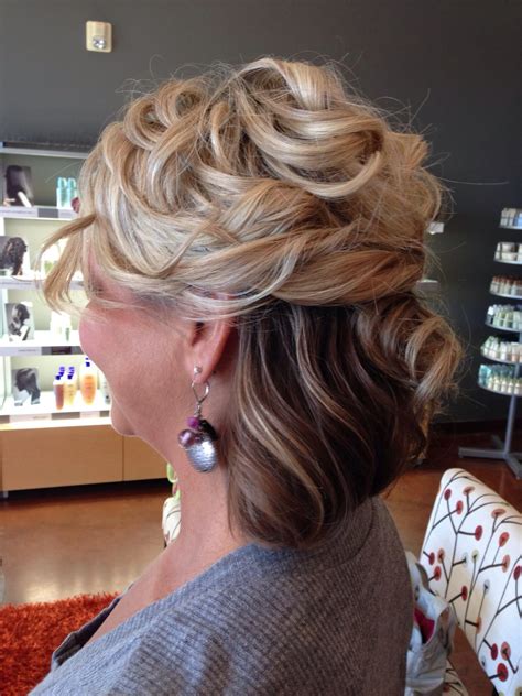 Pin By Nancy Palozzi On Mob Attire Mother Of The Bride Hair Mother Of The Groom Hairstyles